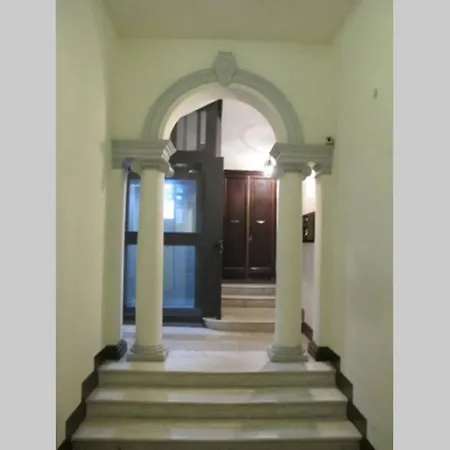 Filipponeri 112, Via Dei Banchi Vecchi Apartment